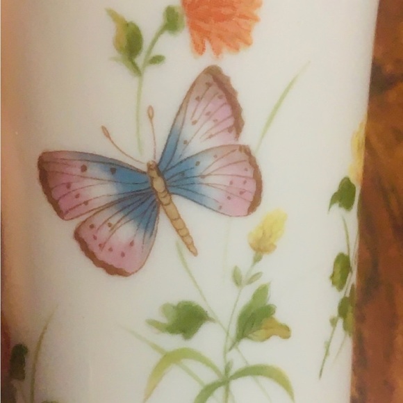 Vintage Tumbler Vase Takahashi San Francisco Butterflies Hand decorated 4 inches - Picture 2 of 5
